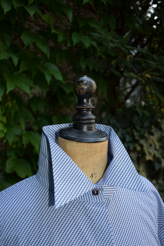 Handgefertigte Elan Bluse in Tide Weave aus der Kollektion The New Luxury von PALAIS du SOLEIL