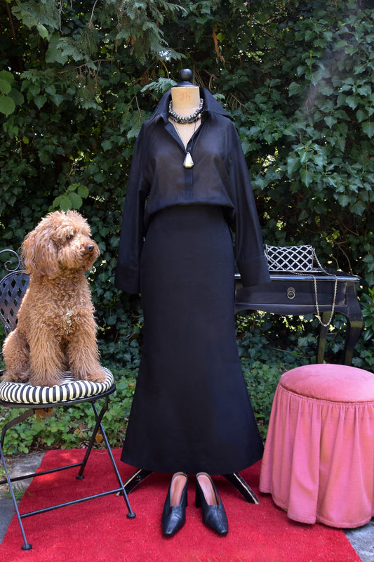 Handgefertigte Elan Bluse in Black aus der Kollektion The New Luxury von PALAIS du SOLEIL
